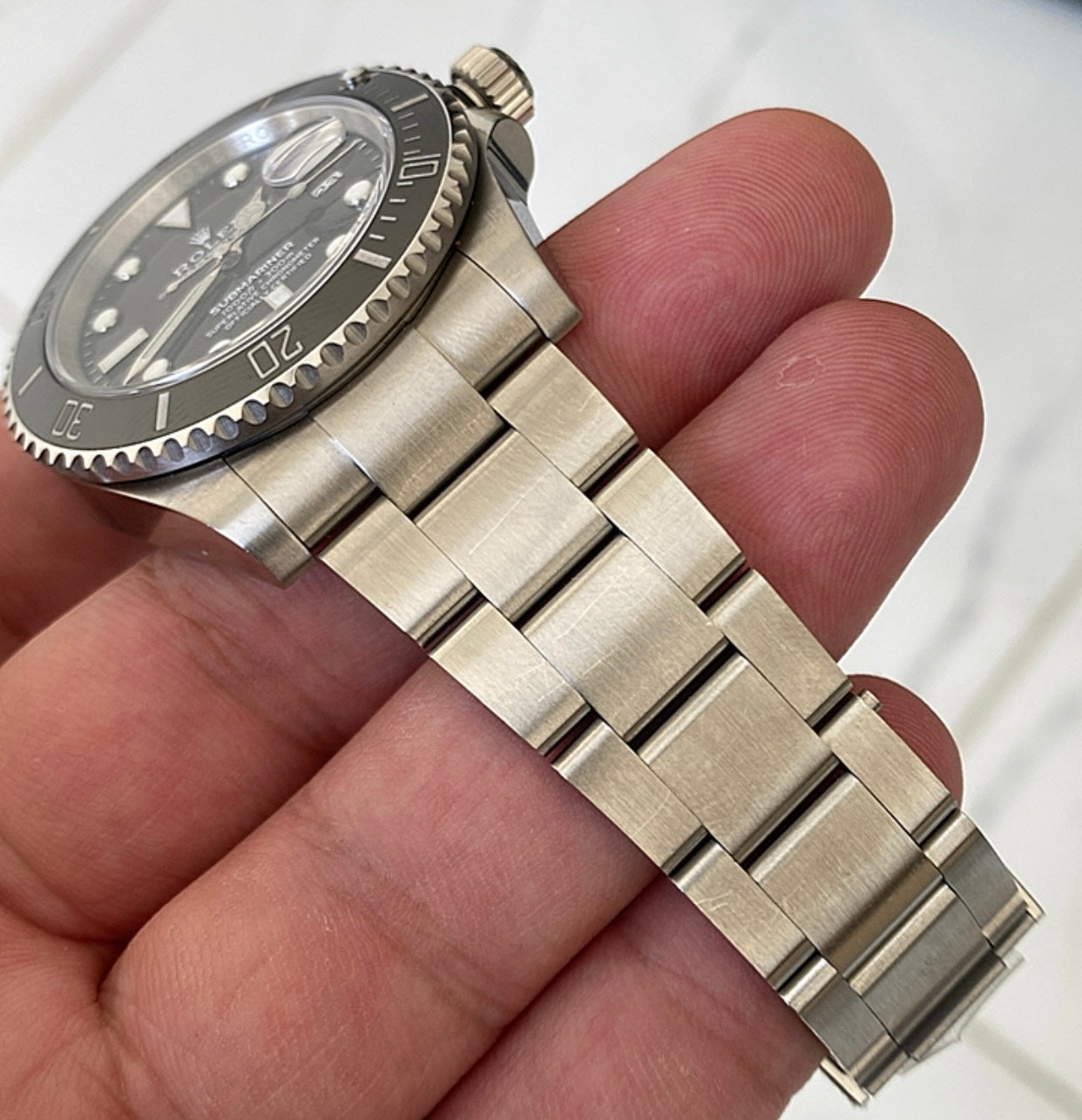 رولكس سابمارينر اسود ريفرنس جديد - كلين ماكينة سويسري و نفس المواد الخام متوفر قطععة مع كامل مرفقاتها