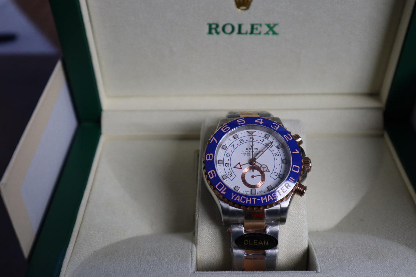 رولكس ياخت ماستر الاصدار الكلاسيكي 2023 تو تون روز جولد طلاء عبار 18 قطعة واحدة كلين