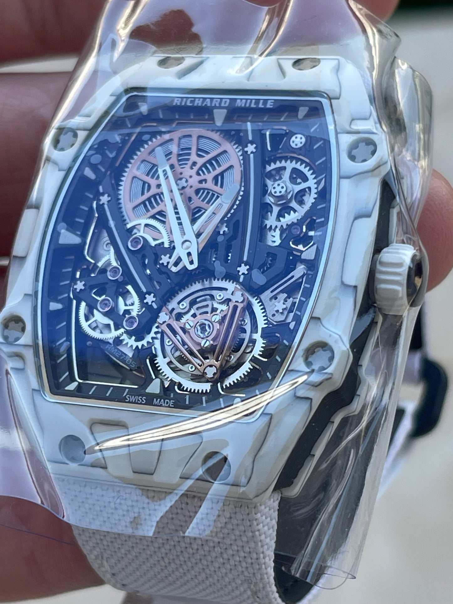 Rm carbon white اخف ساعه بالعالم لون ابيض الساعه طبق الأصل