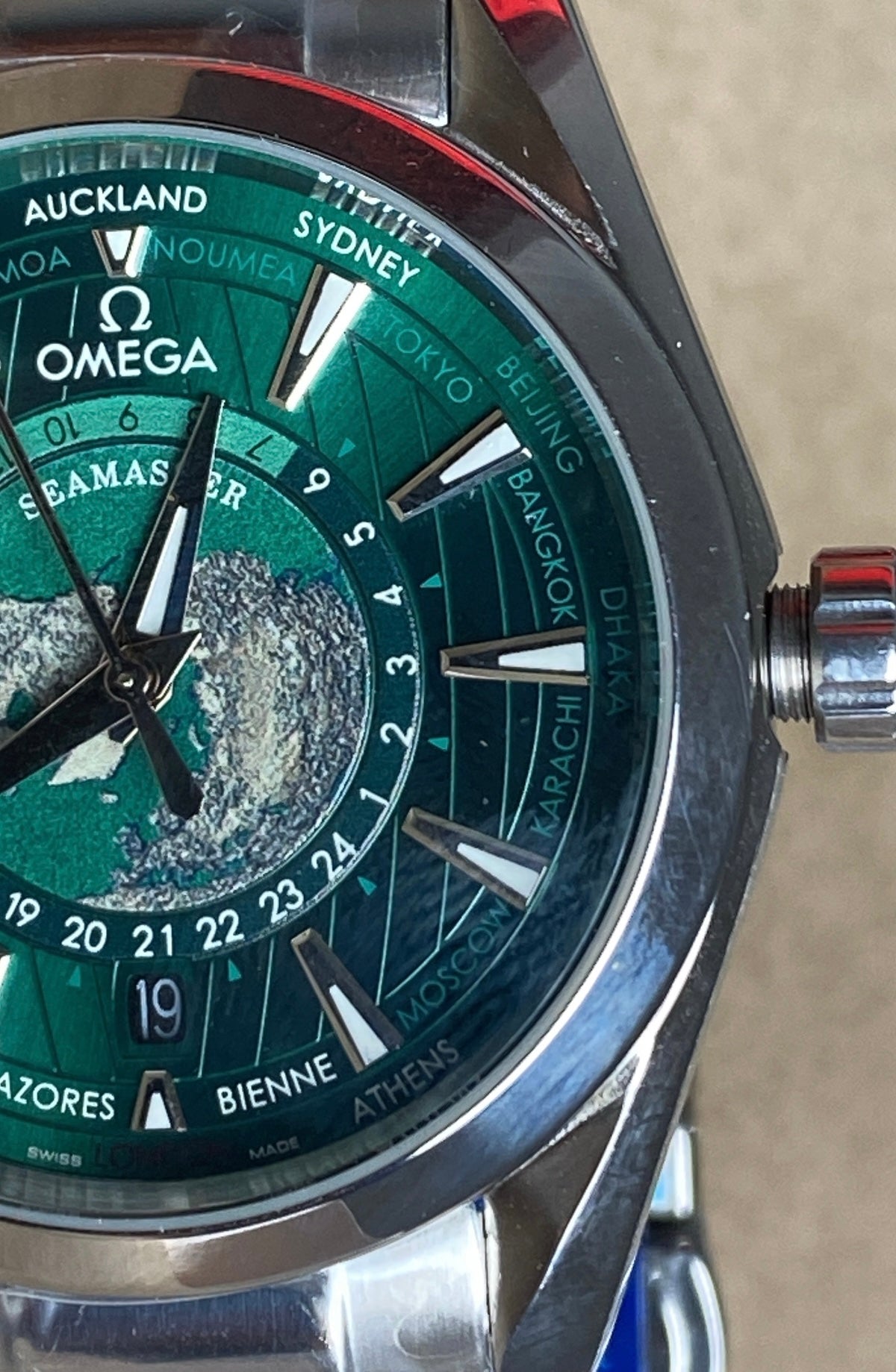 اوميجا اكوا تيرا  - قطعه واحده