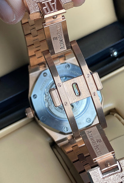 Audemars Pigue Royal Oak Rainbow 41 mm  (كلين تايتل)