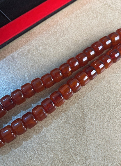 سبحة سندلوس قديمة صناعة التسعينات - وارد قطر - عمر الحجر اككر من ٥٠ سنة S50