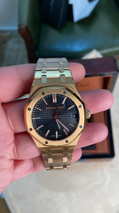 AP Royal Oak - رويال اوك روز جولد مينا اسود كلين