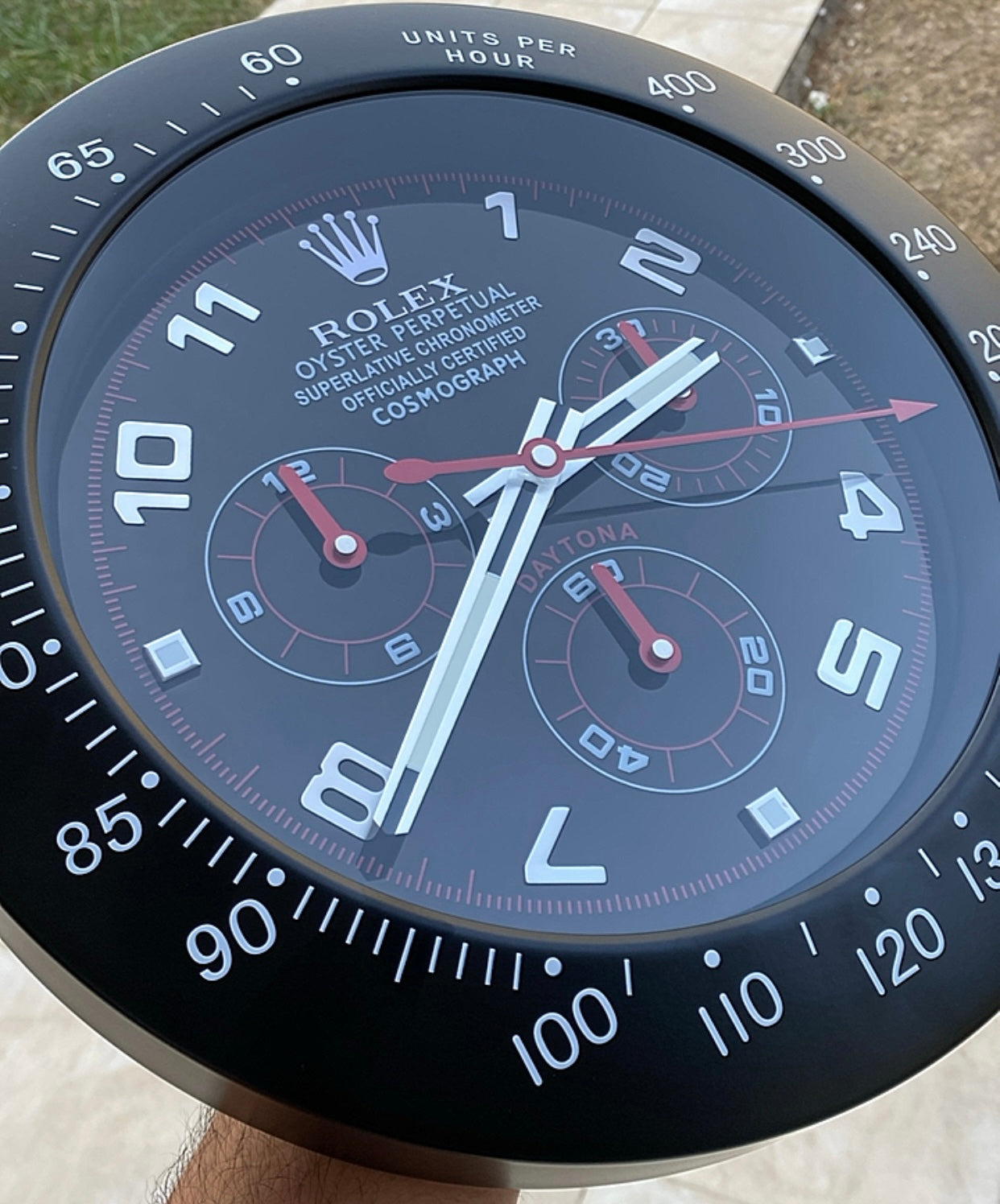 قسم رجال الاعمال - ساعة رولكس دايتونا ماكلرن  للحائط - صناعة يدوية للمينا  - ارقام لومينوس مثّل ساعة اليد الاصلية