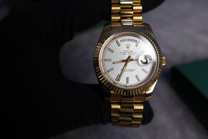 رولكس داي دايت جراند ماستر درجة اولى - ذهبي كامل مينا ابيض