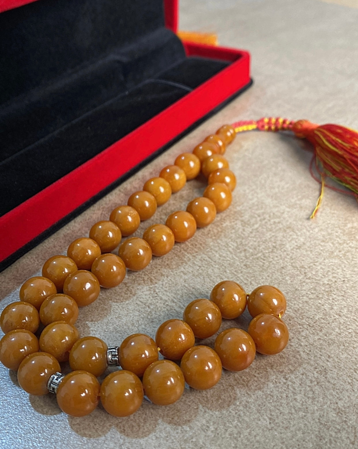 سبحة حجر سندلوس نقي ١٠٠٪؜  S21- متوفر قطعة واحدة من هذا التصميم