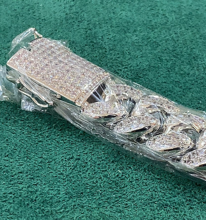 ICED OUT CUBAN  ماستر كوبي حجر ميوسنابت السعر 750 ألف