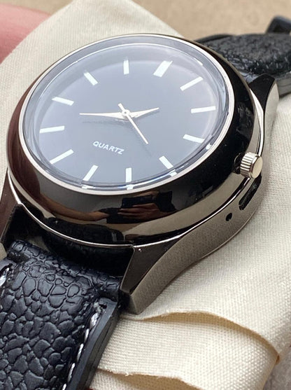 ساعه مايكل انرجايزر لايت ساعة مزودة بولاعة