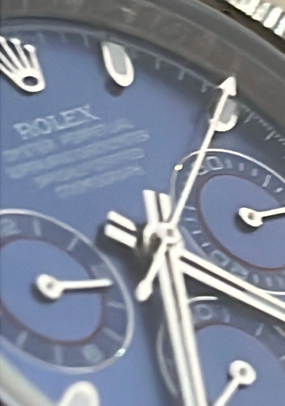 رولكس دايتونا اصدار ٢٠٠٤ بحالة جيدة جداً - مكينه غير مفتوحة اوتوماتيك