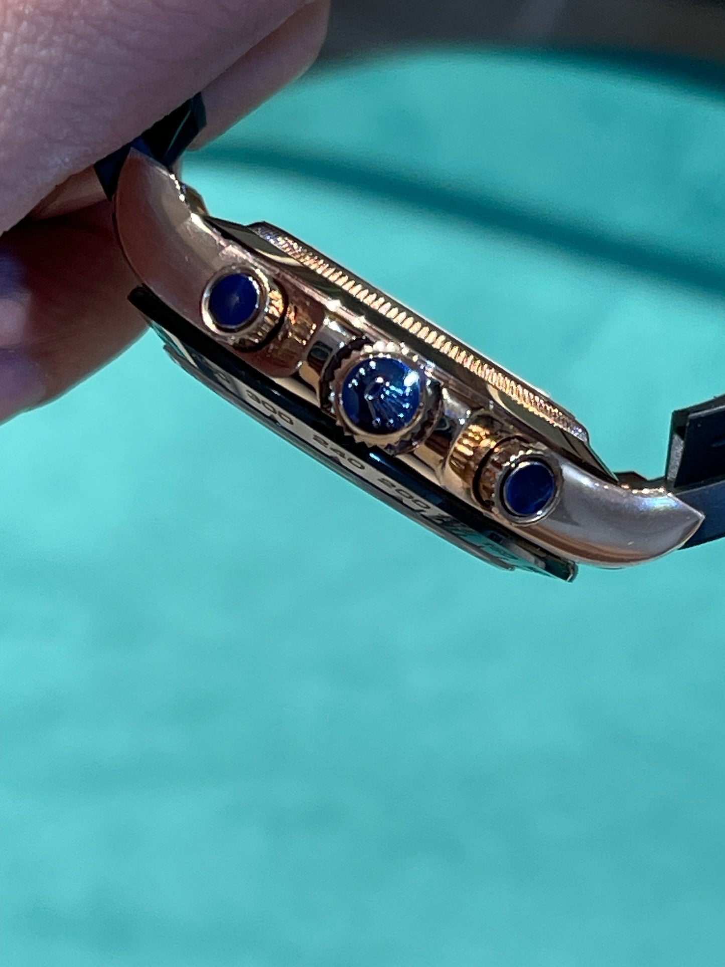 رولكس دايتونا كوزموغراف شوكلت كلين ربر طبق الأصل