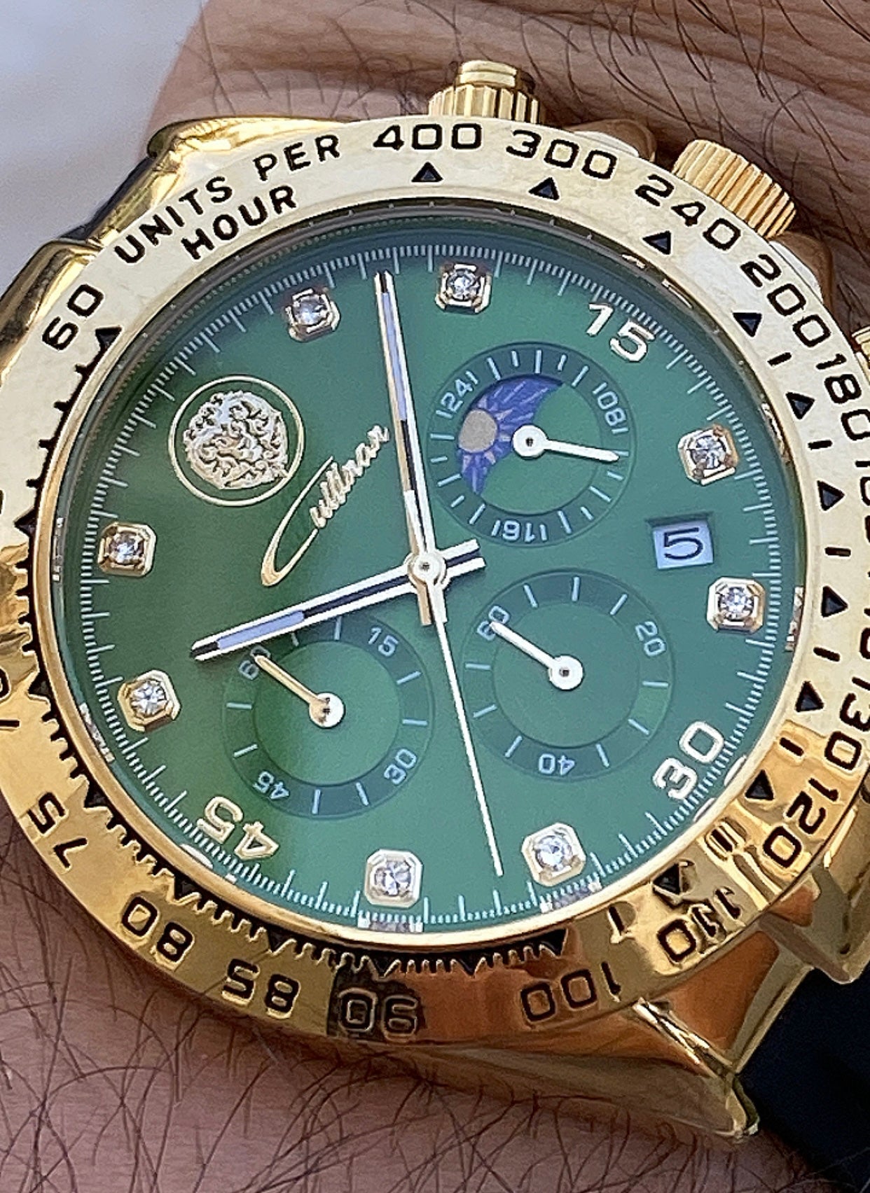 ساعة كولينان جرين جاردنز - خصم لفترة محدودة من الوكيل - السعر 85 ألف