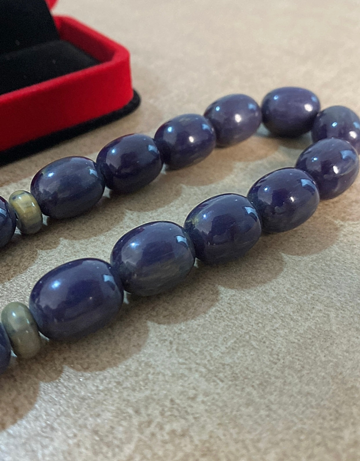 سبحة سندلوس قديم اكثر من ٢٠ سنة - سندلوس نقي متوفر قطعة واحدة S33