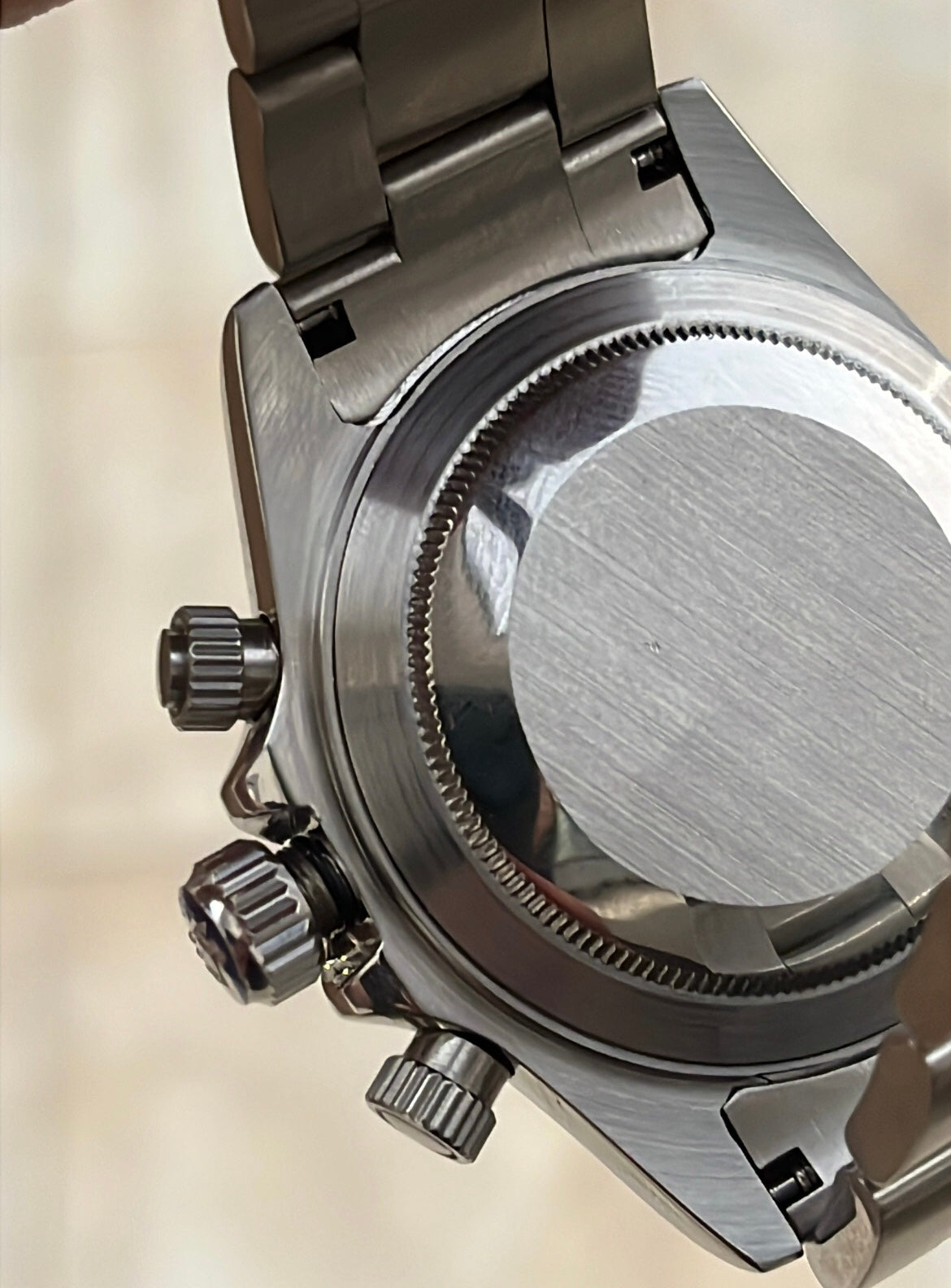 رولكس دايتونا اصدار ٢٠٠٤ بحالة جيدة جداً - مكينه غير مفتوحة اوتوماتيك