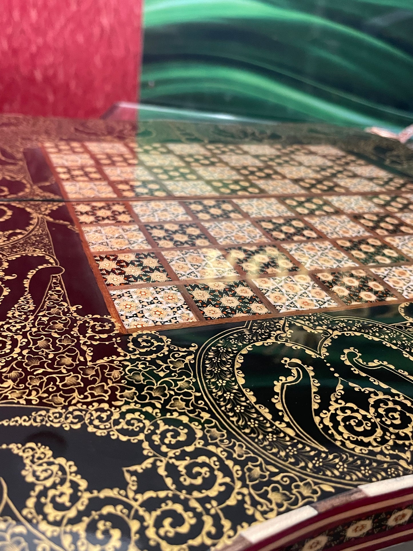قطعه واحدة طاولي صناعة يدوية بالكامل اسود ملكي مع جنود براص اصلي وجنطة جلد فاخره