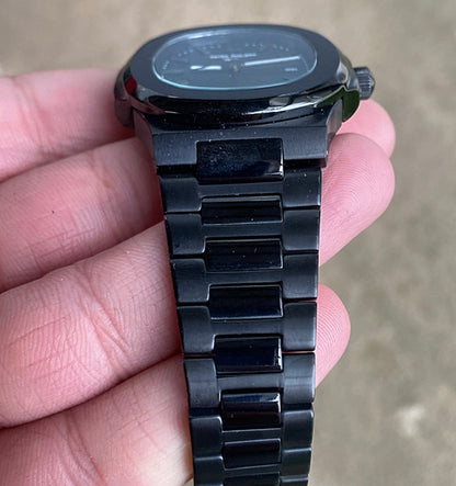 40.5 mm باتيك فيليب نوتلس بلاك مات كلين تايتل
