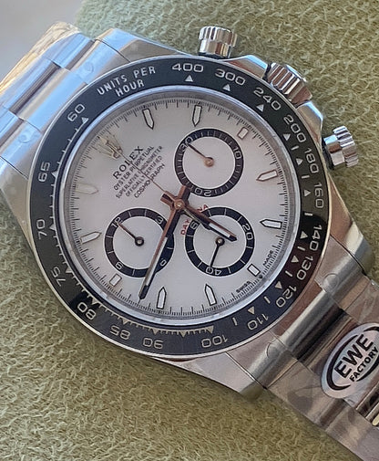 40 mm رولكس دايتونا باندا مينا أبيض وبازل أسود