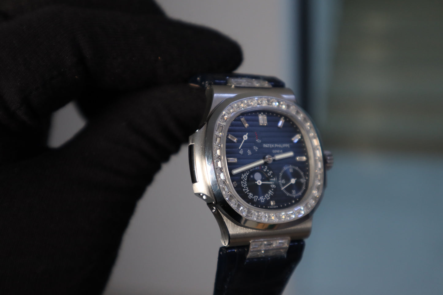 Patek Philippe Nautilus 5712 (نسخة كلين مطابقة للأصلي)