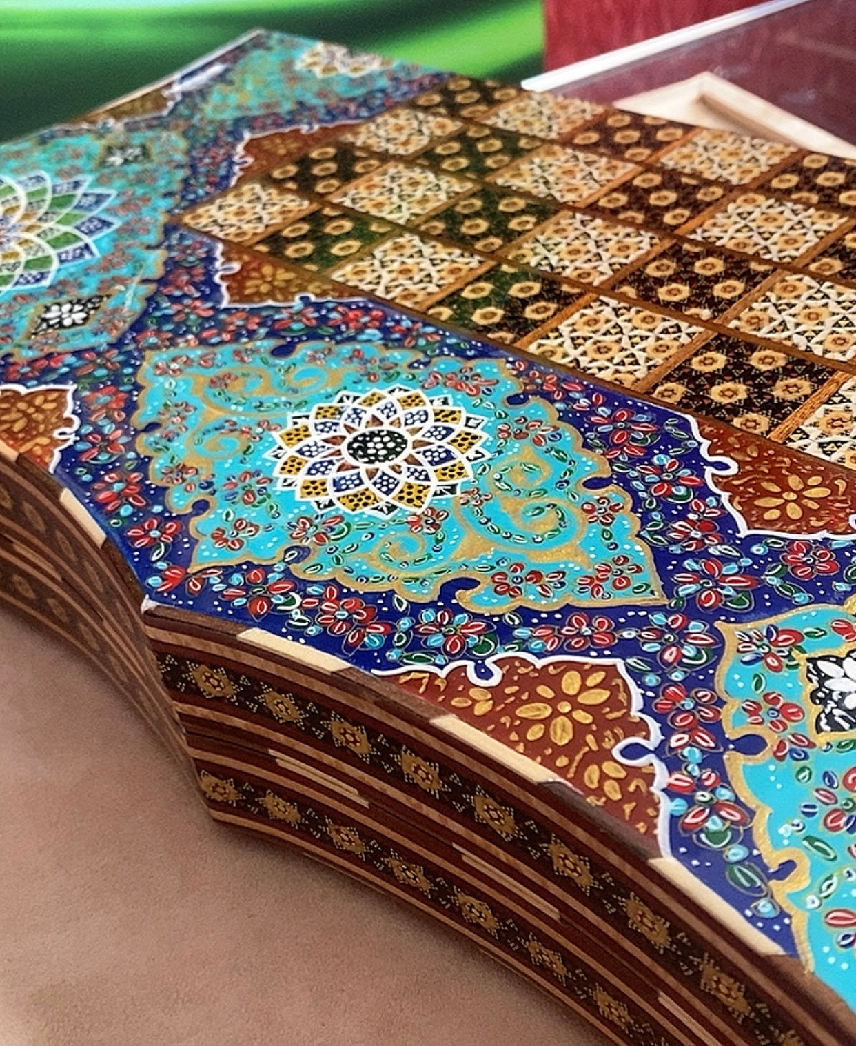 تحفة فنية صناعة يدوية - طاولي و شطرنج رسمة واحدة فقط يعني الحبة الوحيدة في العراق - احجار الطاولي و الشطرنج صناعة يدوي  بادق التفاصيل (t3)