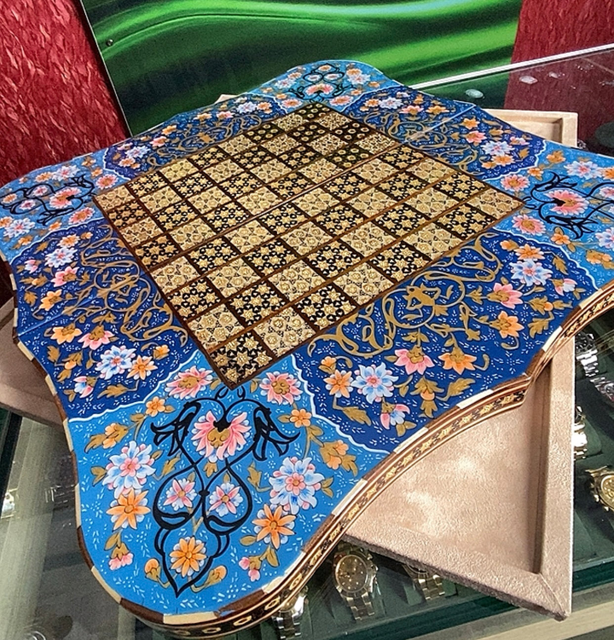 تحفة فنية صناعة يدوية - طاولي و شطرنج رسمة واحدة فقط يعني الحبة الوحيدة في العراق - احجار الطاولي و الشطرنج صناعة يدوي  بادق التفاصيل (t5)