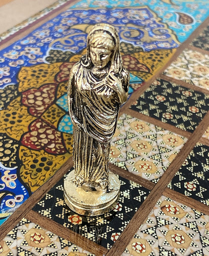 طاولي + شطرنج  زخرفة سوداء راقية صناعة يدوية - جنطة جلد فاخرة السعر بدون احجار شطرنج ٥٥٠ الف ومع احجار شطرنج ٦٥٠ الف