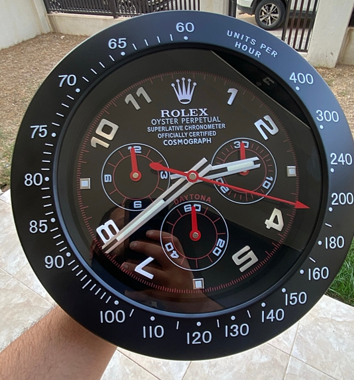 قسم رجال الاعمال - ساعة رولكس دايتونا ماكلرن  للحائط - صناعة يدوية للمينا  - ارقام لومينوس مثّل ساعة اليد الاصلية