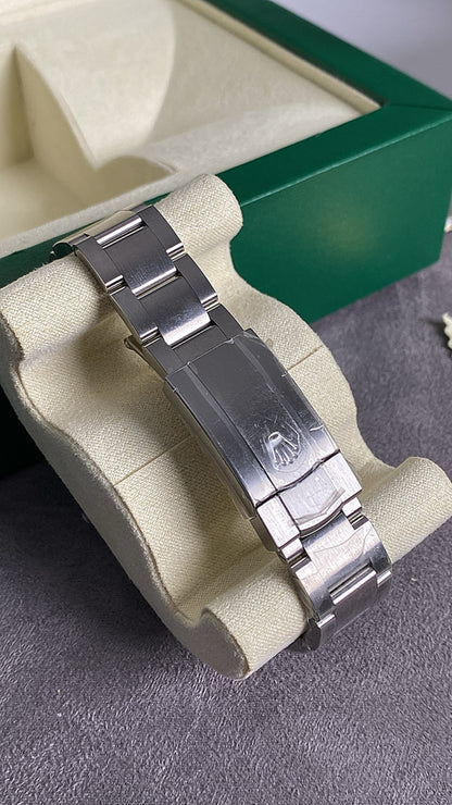 رولكس اويستر بربتشوال مينا اخضر -كلين طبق الأصل