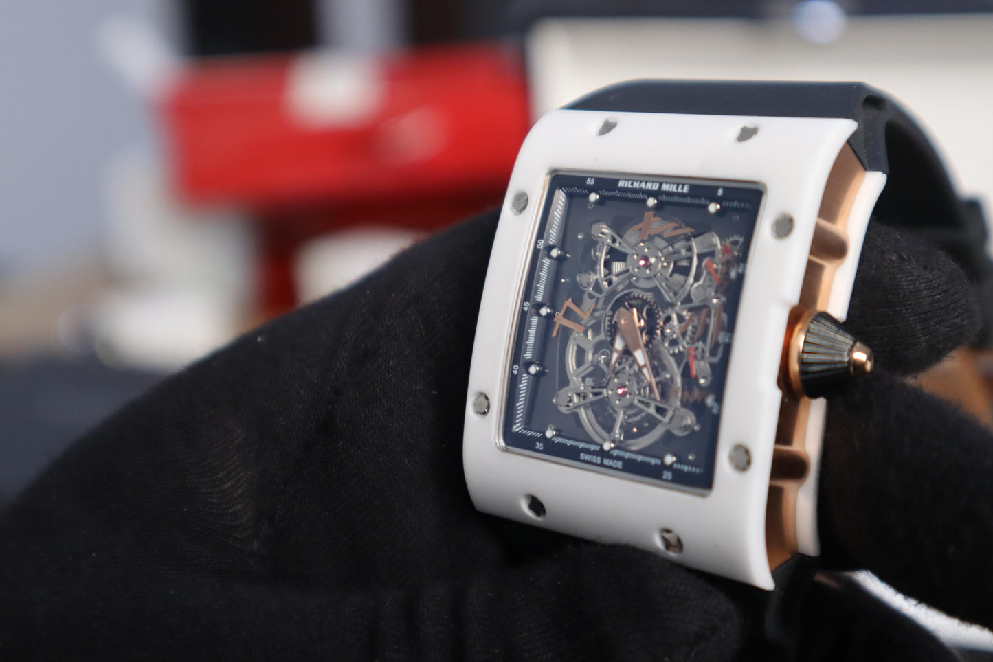 ريتشارد ميل اكسترا فلات - اصدار نادر جداً، متوفر قطعة واحدة