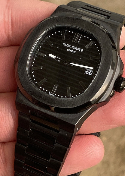 40.5 mm باتيك فيليب نوتلس بلاك مات كلين تايتل