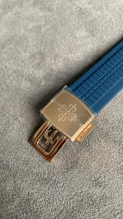 PATEK Philippe aquanaut- باتيك فيليب اكوا نوت كاليندر كلين طبق الأصل