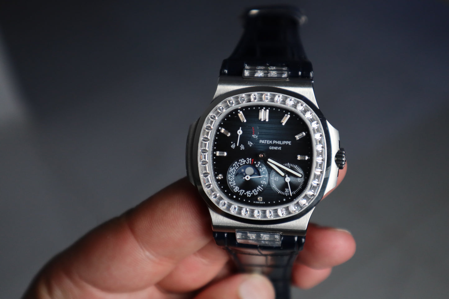 باتيك فيليب ٥٧١٢ - كلين طبق الأصل - حبة واحدة فقط