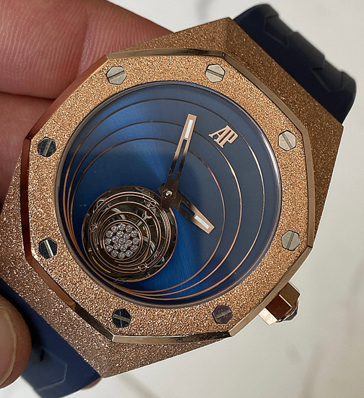 AP ROYAL OAK OFFSHORE- قطعة واحدة فقط