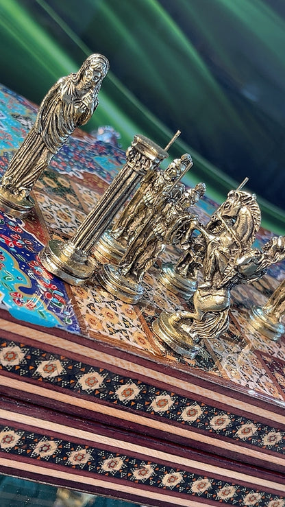 السعر الف دينار اردني طاولي صناعة يدويه بالكامل قطعه واحده مع جنود براص واحجار الطاولي واحده فقط الرجاء عدم الاحراج