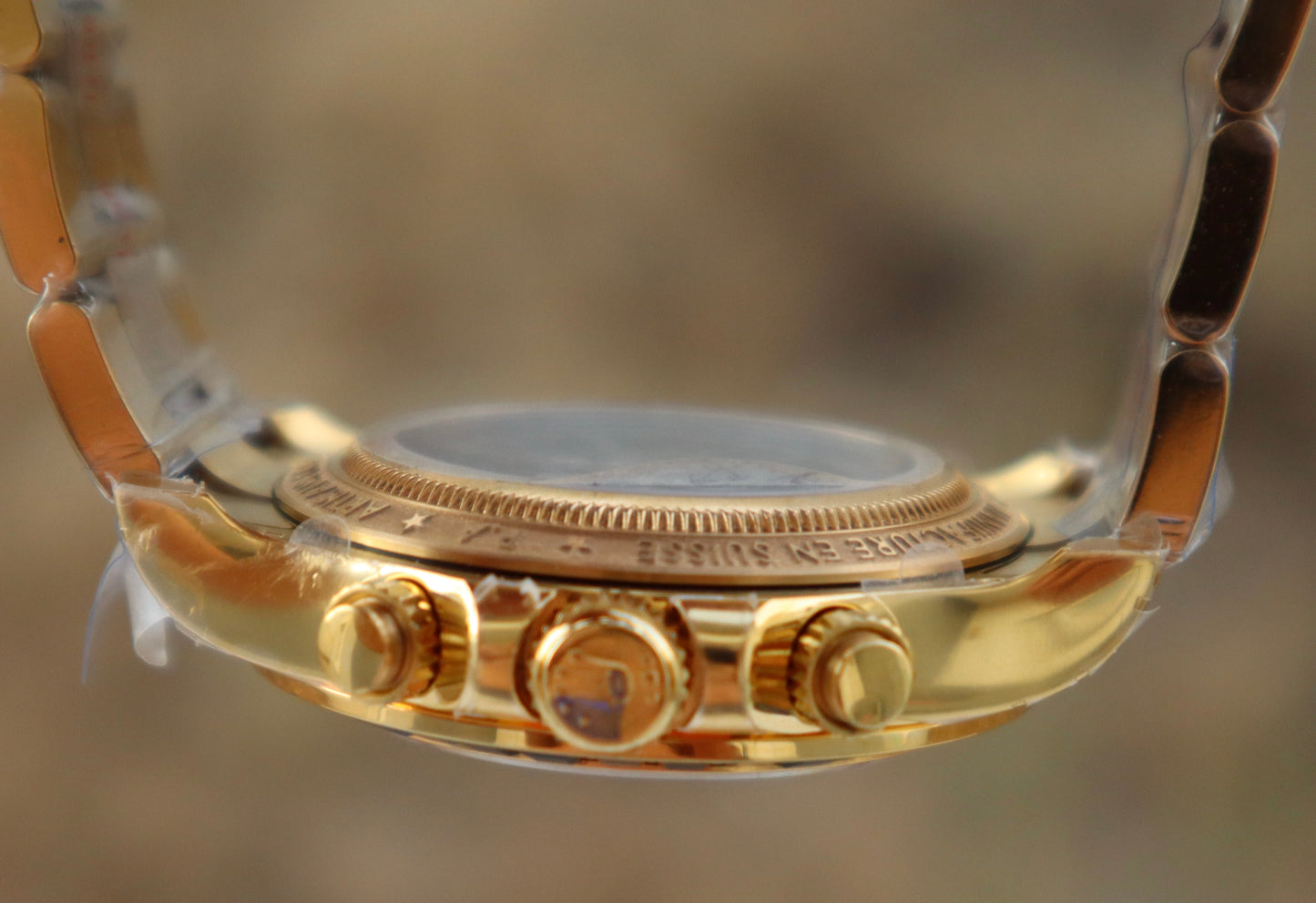 Rolex Daytona Green Ruby 40 mm  -قطعة كلين طبق الأصل ماكيمة سويسري طبق الأصل متوفر حبة واحدة في كل العراق