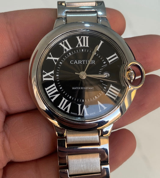 السعر بالدينار الاردني120 دينار  ساعه كارتير فضي و اسود