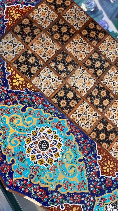 السعر الف دينار اردني طاولي صناعة يدويه بالكامل قطعه واحده مع جنود براص واحجار الطاولي واحده فقط الرجاء عدم الاحراج