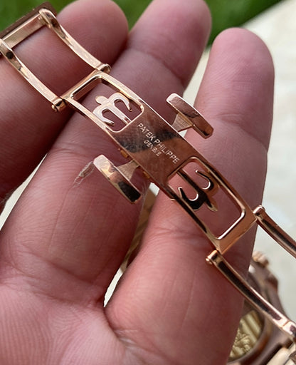 40.5 mm باتيك فيليب نوتيلوس مون فايز و باور ريزيرف – روز جولد – نسخة كلين