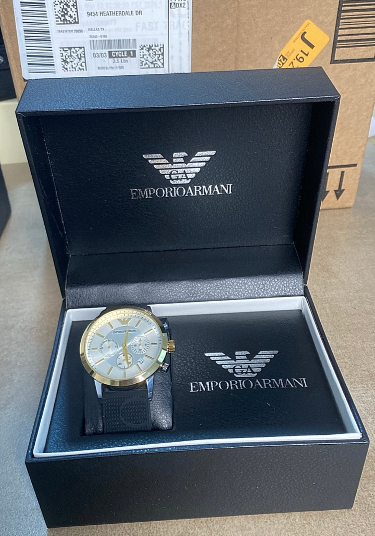 ساعة ارماني وارد امازون امريكا - متوفر خمس قطع فقط