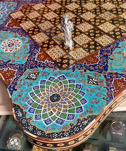 تحفة فنية صناعة يدوية - طاولي و شطرنج رسمة واحدة فقط يعني الحبة الوحيدة في العراق - احجار الطاولي و الشطرنج صناعة يدوي  بادق التفاصيل (t3)
