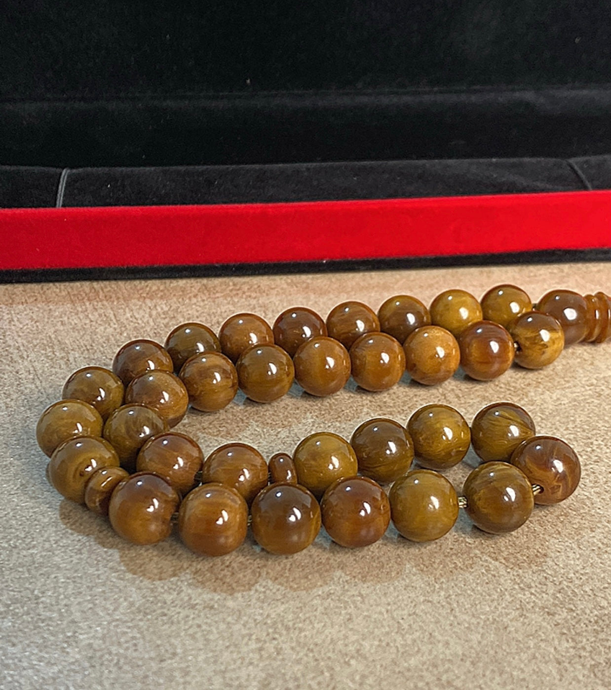 سبحة حجر سندلوس نقي ١٠٠٪؜  S23- متوفر قطعة واحدة من هذا التصميم