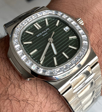 باتيك فيليب نوتلس ٥٧١٢ مينا زيتوني - كلين طبق الأصل حبة واحدة