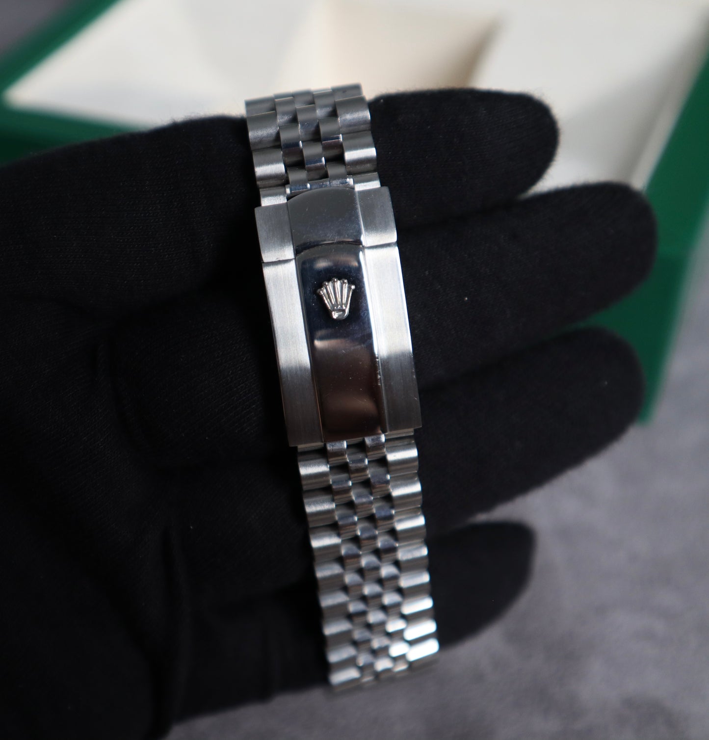 Rolex Datejust - رولكس دايت جست جراند ماستر طبق الأصل  متوفر قطعتين (السعر بالاردني 300)