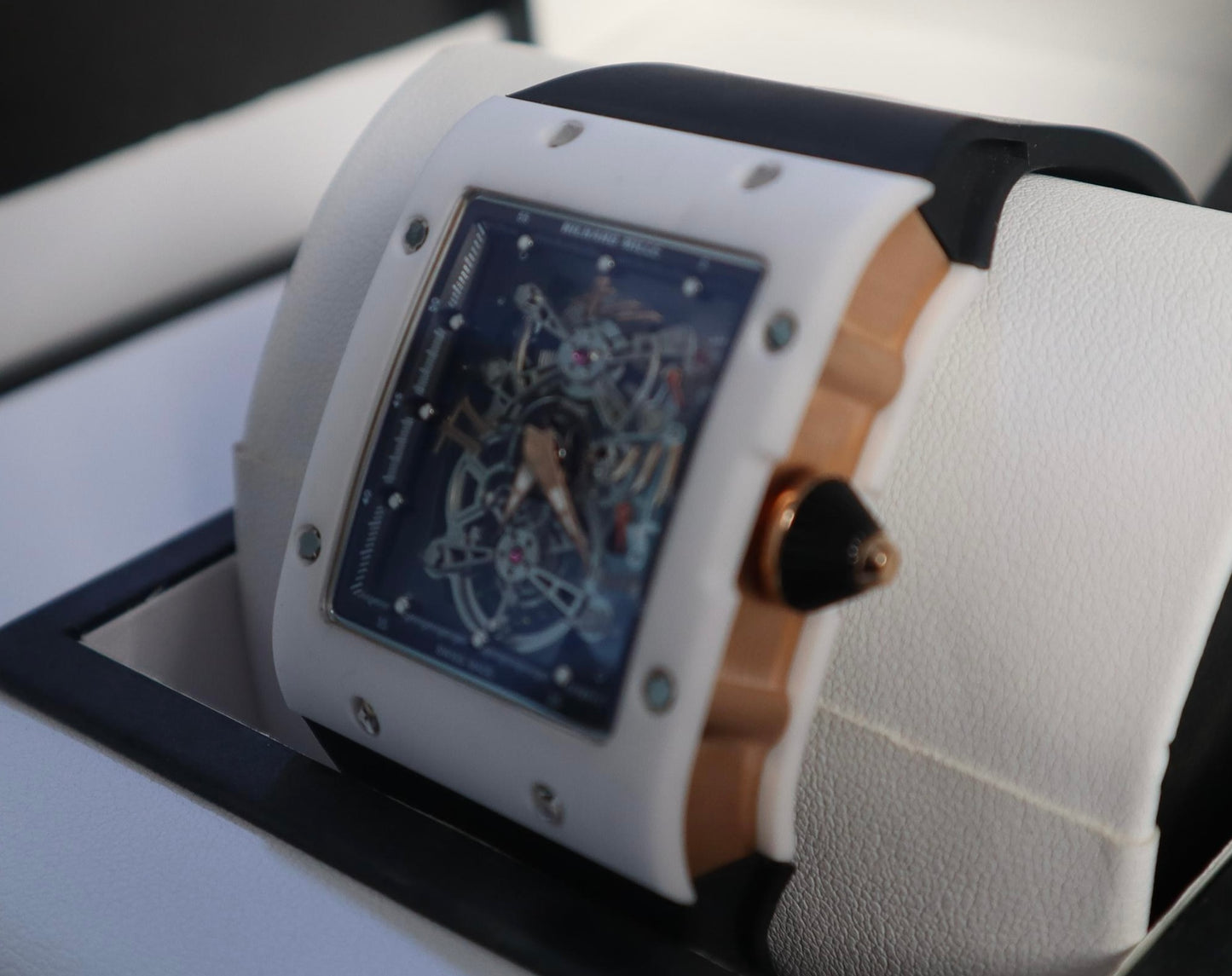 ريتشارد ميل اكسترا فلات - اصدار نادر جداً، متوفر قطعة واحدة