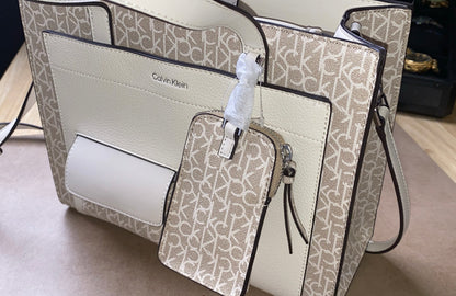 جنطه كالفن كلاين آصليه جديده - تصفيه امريكيه