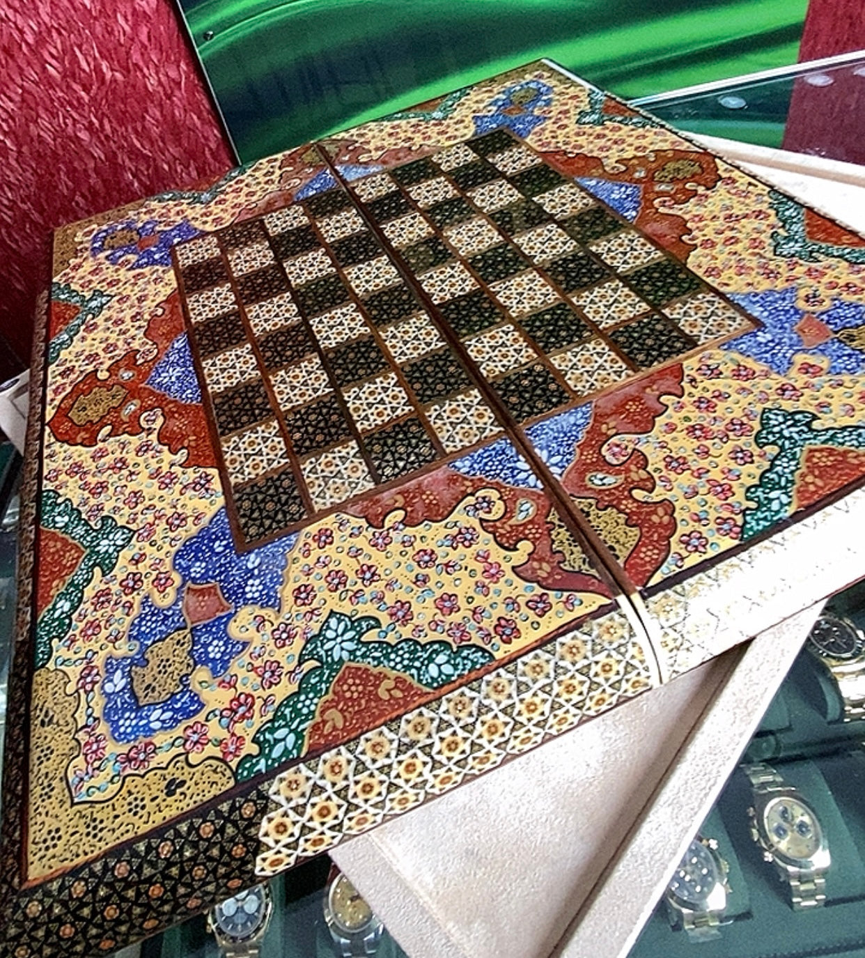 تحفة فنية صناعة يدوية - طاولي و شطرنج رسمة واحدة فقط يعني الحبة الوحيدة في العراق - احجار الطاولي و الشطرنج صناعة يدوي  بادق التفاصيل (t1)
