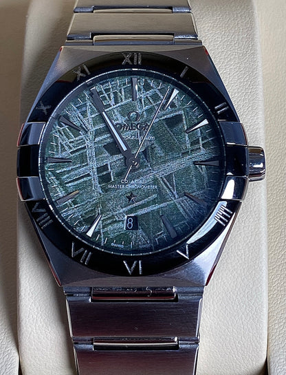 اوميجا كونستليشن كلين مستعملة بحالة الجديد