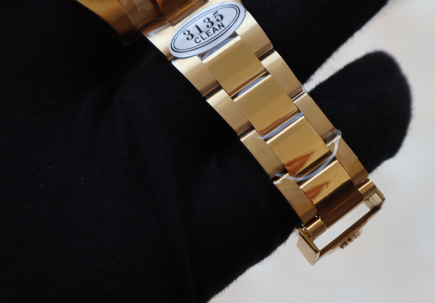 Rolex Submariner Yellow Gold - قطعة واحدة كلين