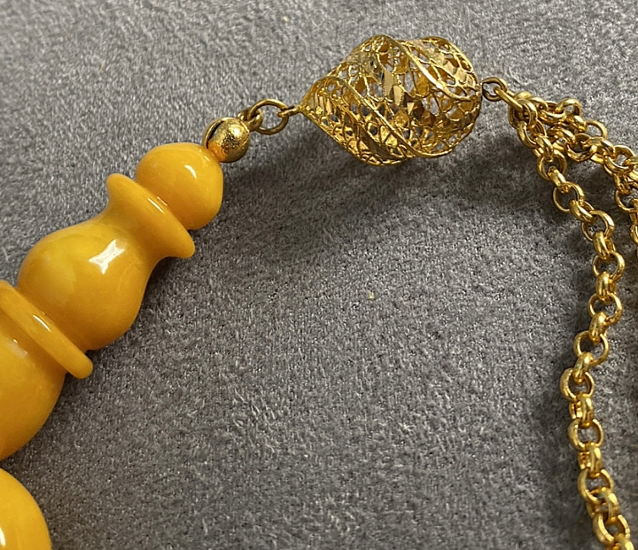 سبحة كهرب ألماني كبس - ذهب صافي عيار ٢١ ( ليس طلاء )