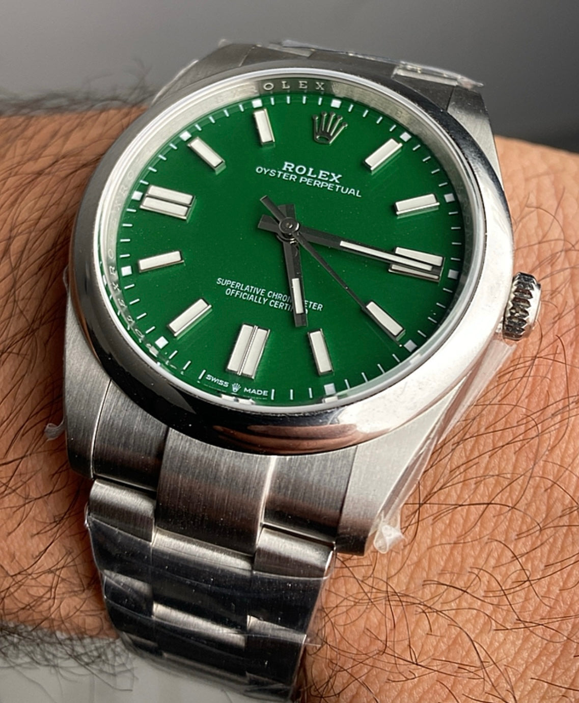 Rolex Oyster Perpetual 41 - الساعة اعلى جودة موجودة طبق الاصل بكامل التفاصيل رقم تسلسلي حقيقي و متكينة متطابقة