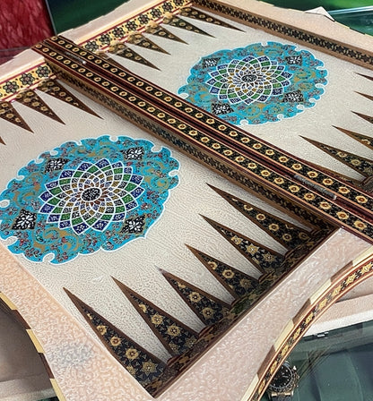 تحفة فنية صناعة يدوية - طاولي و شطرنج رسمة واحدة فقط يعني الحبة الوحيدة في العراق - احجار الطاولي و الشطرنج صناعة يدوي  بادق التفاصيل (t3)