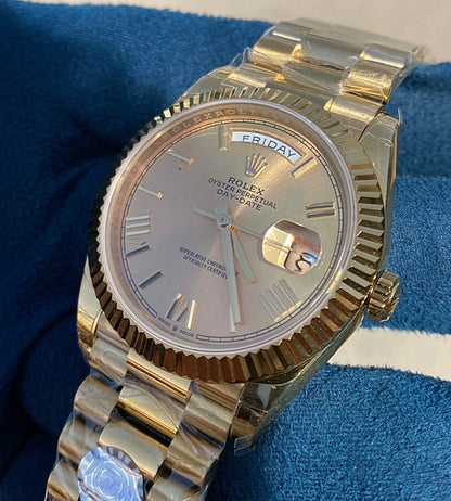 حبة واحدة في العراق- رولكس داي ديت فول ذهب اصفر طلاء ١٨ - الساعة طبق الأصل برقم تسلسلي اصلي و ماكينة سويسري مطابقة للأصل